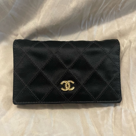 ❤️SOLD❤️Vintage Auth CHANEL Black Quilted Satin Card Case w Rhinestones CC Logo - Picture 1 of 6